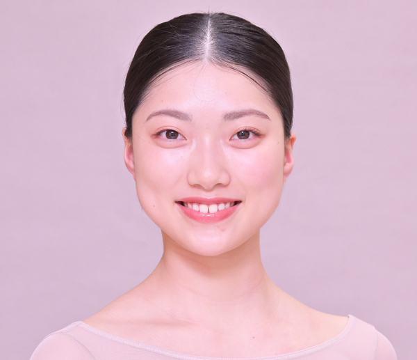 安達 菜実希